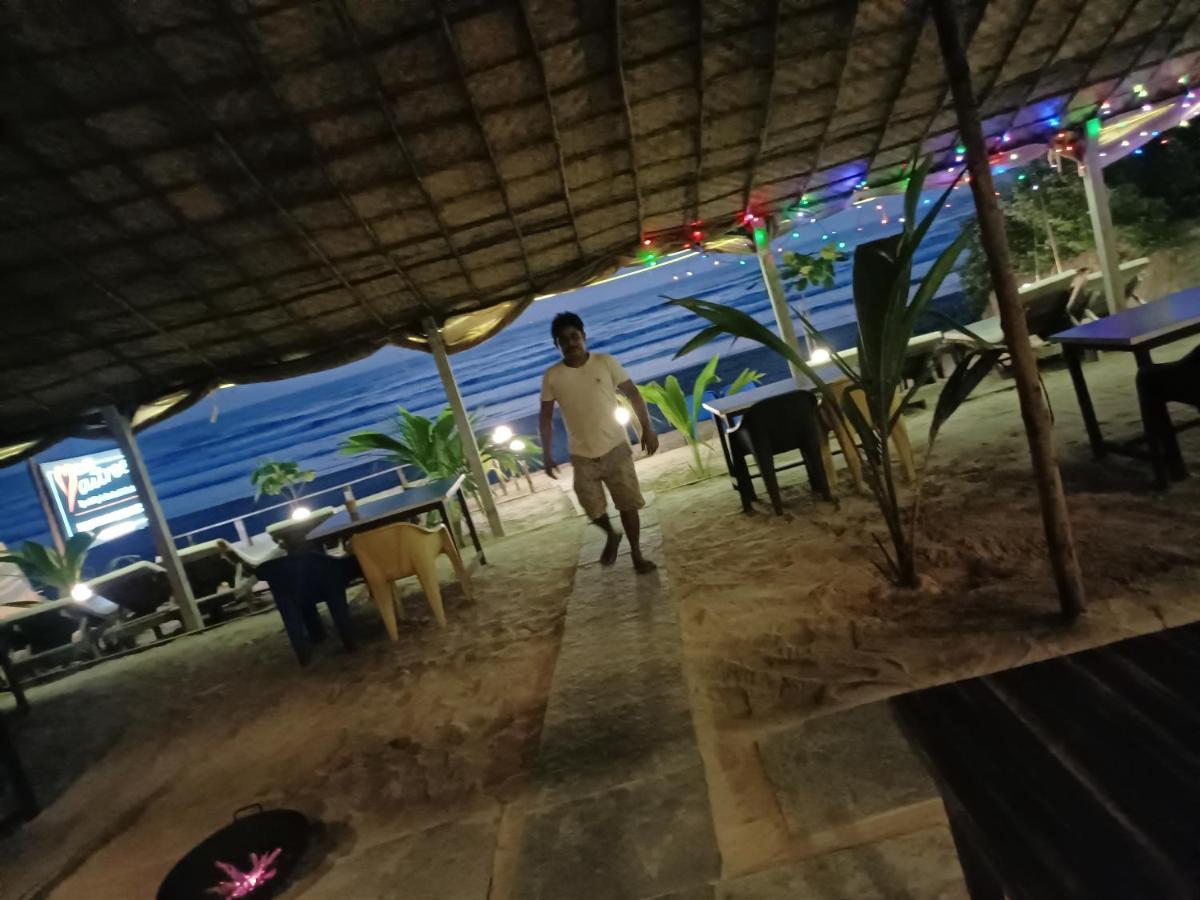 Shantaram Beach Huts 阿姆波尔 外观 照片